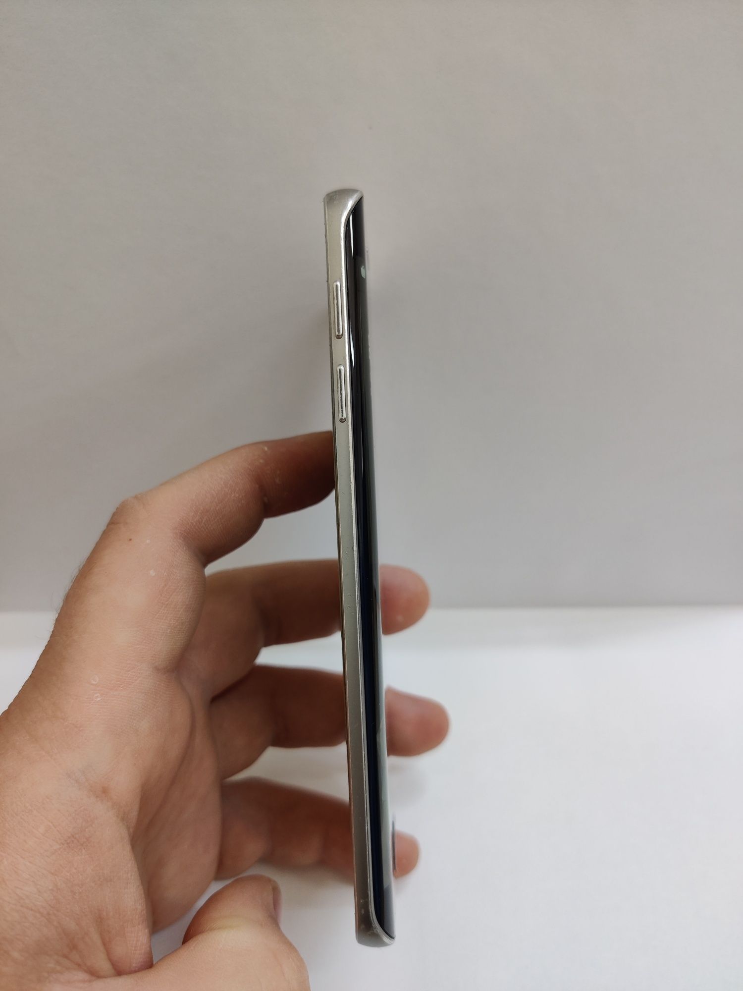 Samsung Galaxy S6 Edge (64gb)