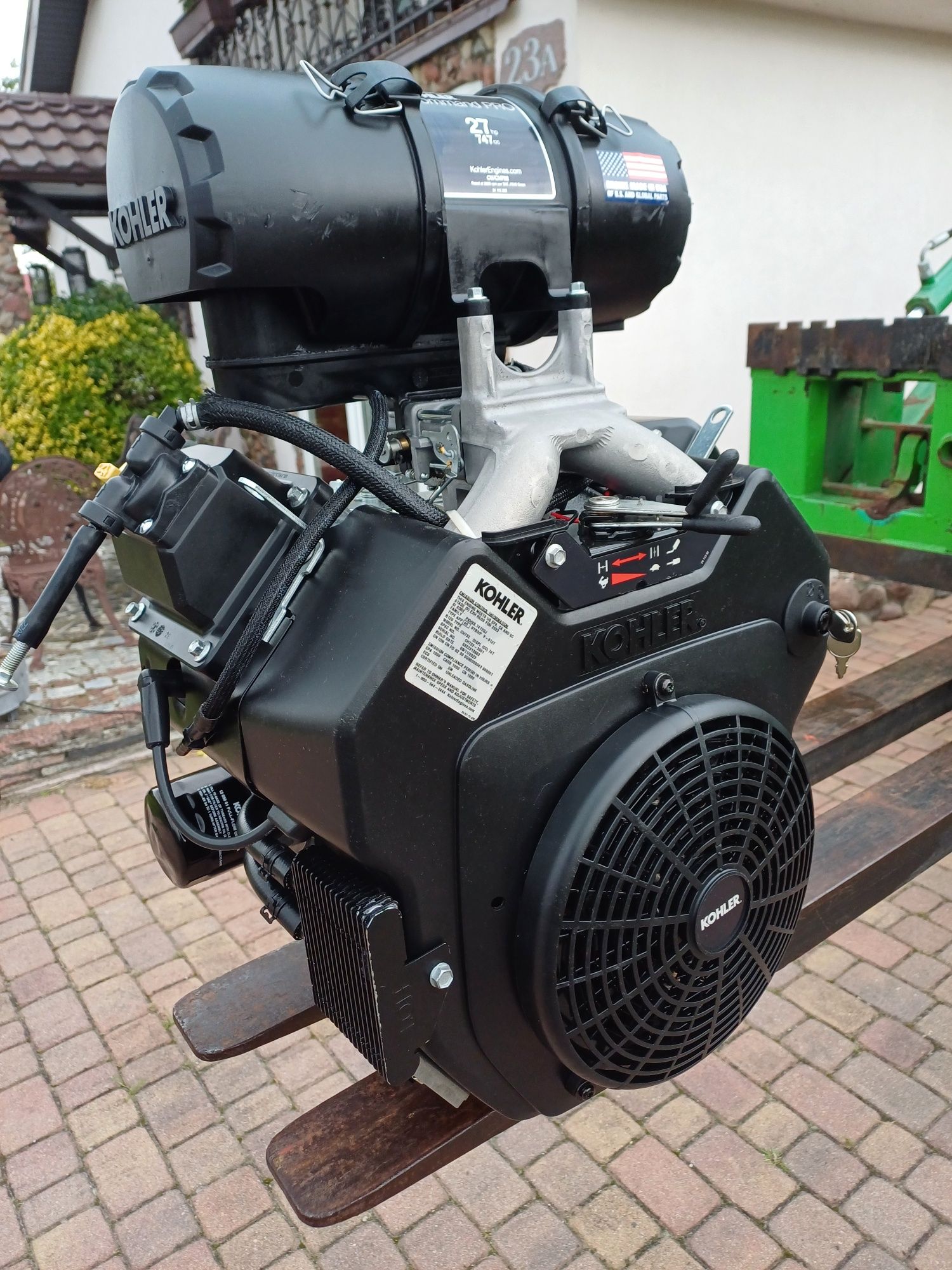 Silnik kohler commnd pro 27 hp 2023 rok poziomy wał