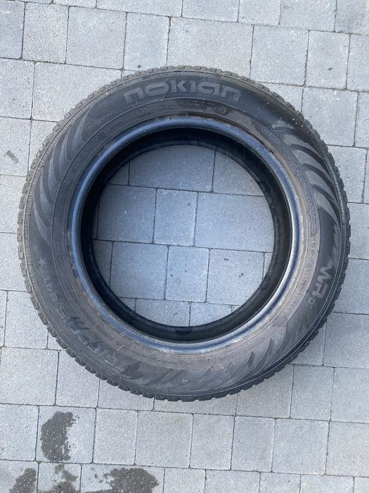 Резина шини Nokian 175/65 R15 4 мм