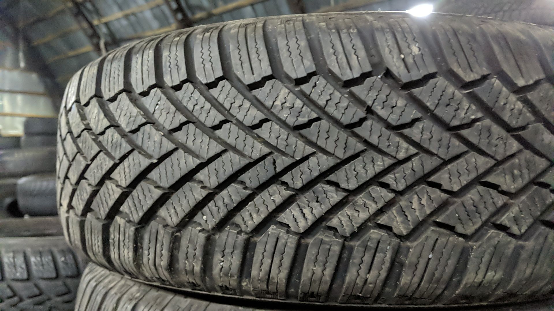 205/55R16 Continental