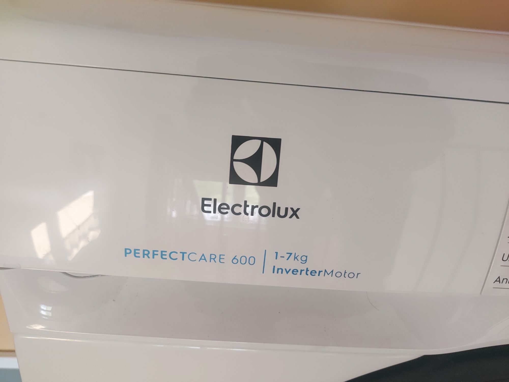 Pralka electrolux perfectcare 600 1-7kg inventermotot