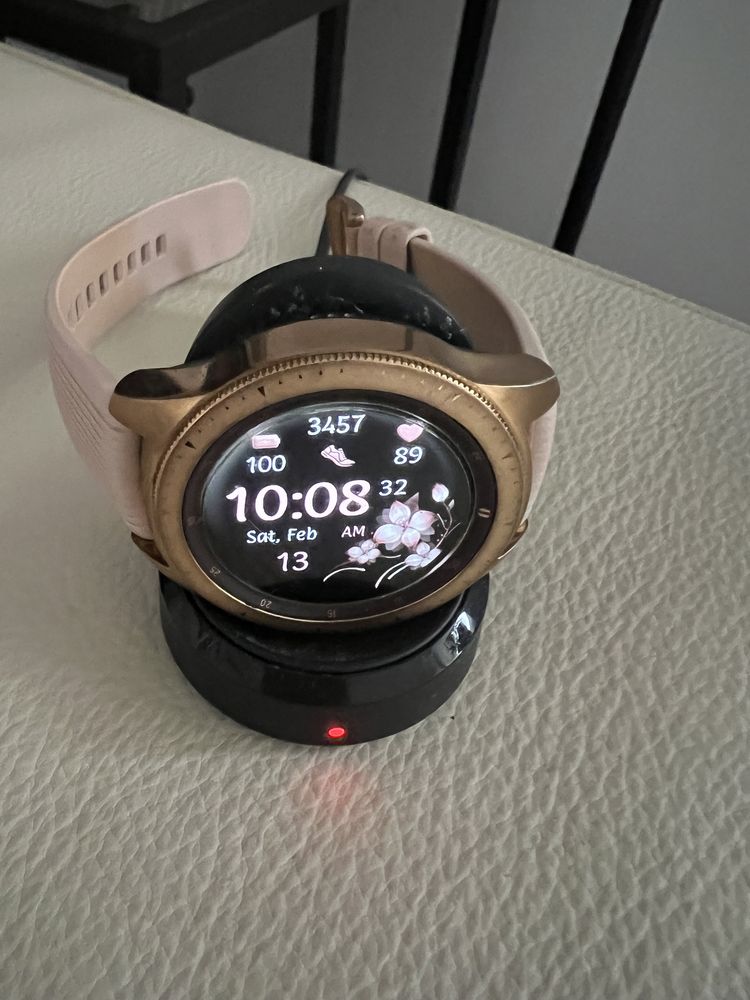 Smartwatch Samsung Galaxy Watch różowe złoto