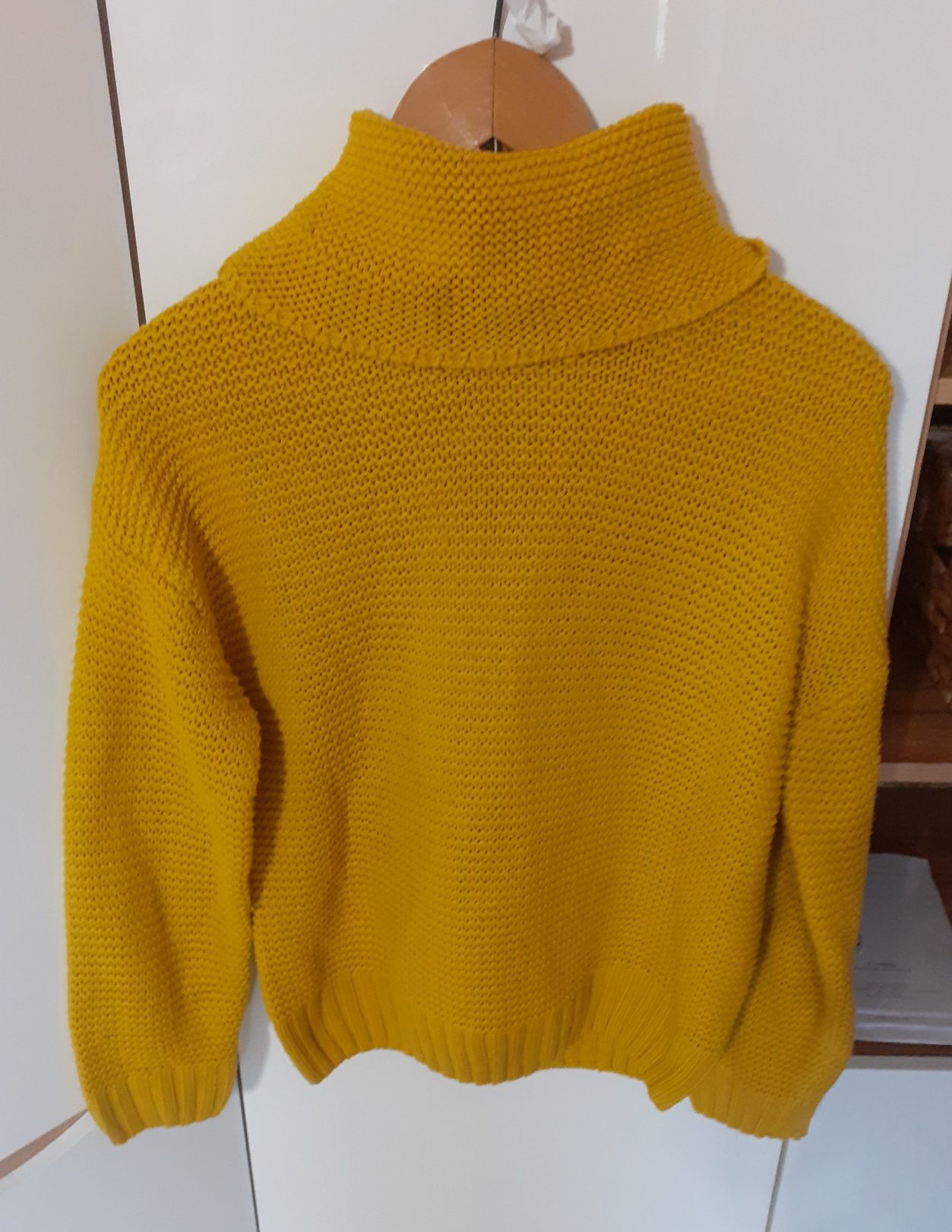 Sweterek golf dziewczęcy Reserved r. 152