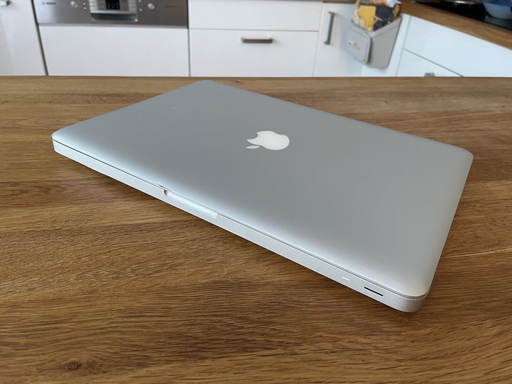 Apple MacBook Pro 13% SSD 250GB Big Sur bateria 78,5%