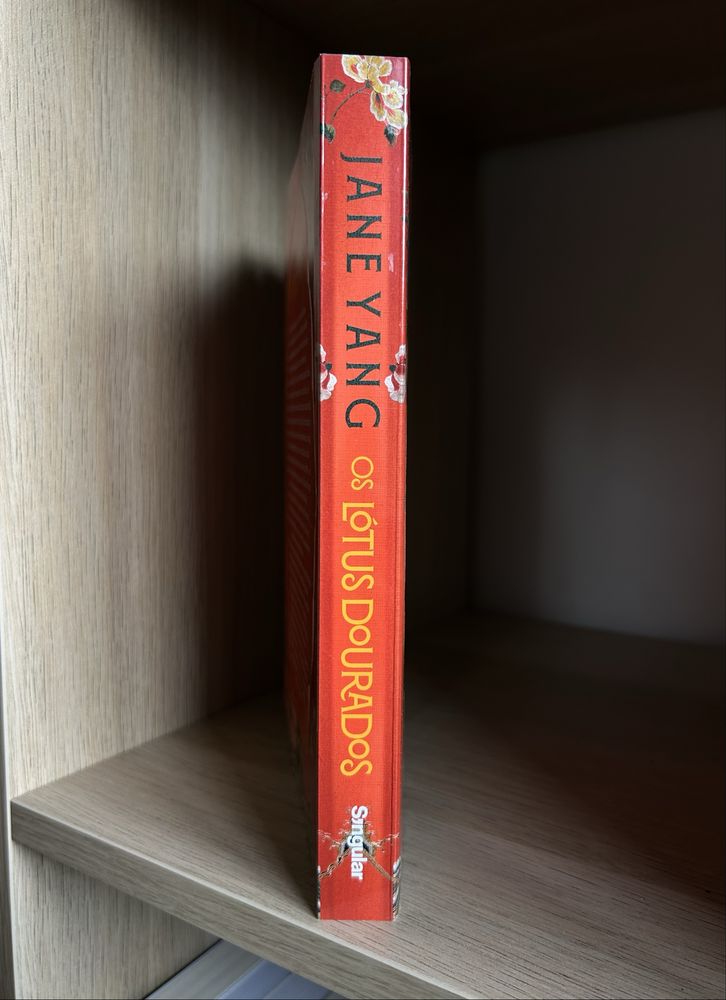 Os Lótus Dourados de Jane Yang