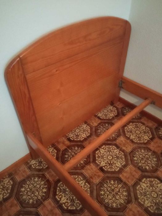 Cama solteiro pinho mel 190x90cm (sem colchão