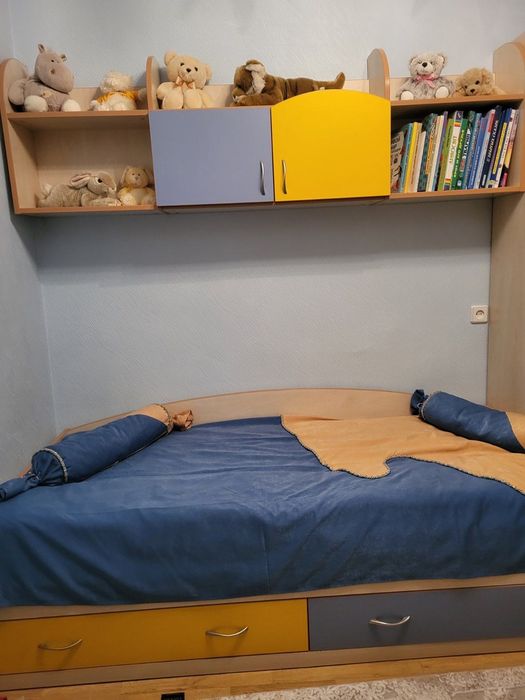 Меблі у дитячу кімнату у відмінному стані