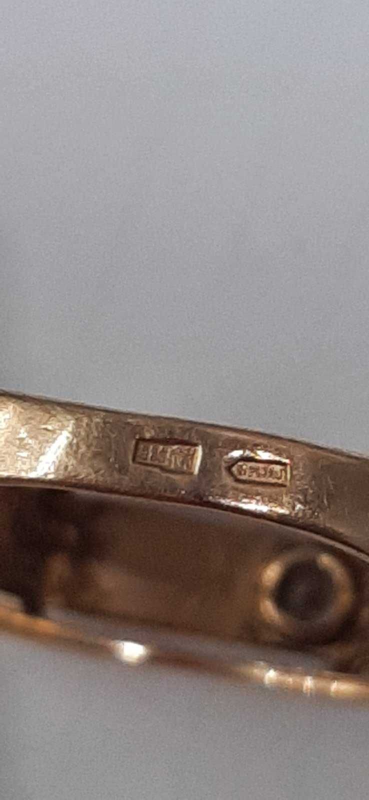 Печатка, перстень чоловіча з фіанітом
585