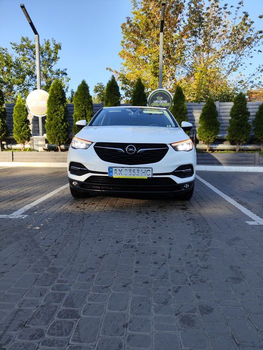 Авто Opel Grandland X
