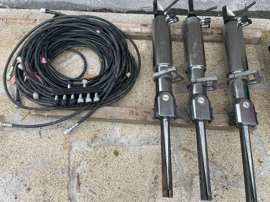 Equipamento para quebrar rocha (DARDA)