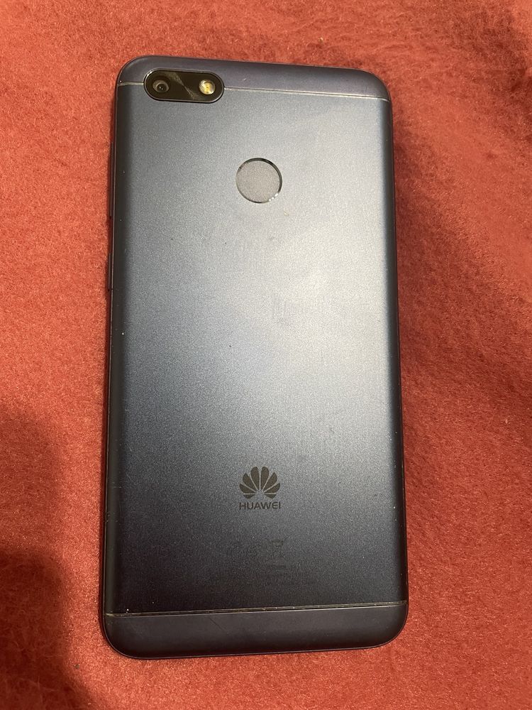 Телефон Huawei 2017