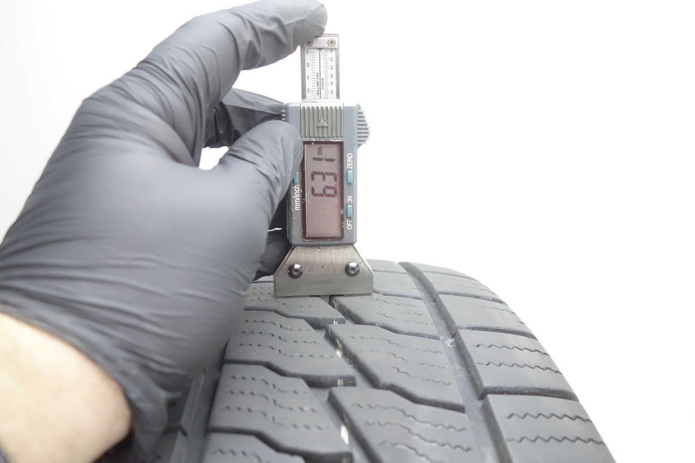 Opony całoroczne 215/70/15C - FIRESTONE Vanhawk Multiseason