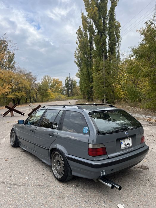 Продам BMW e36 Touring Рестайлинг