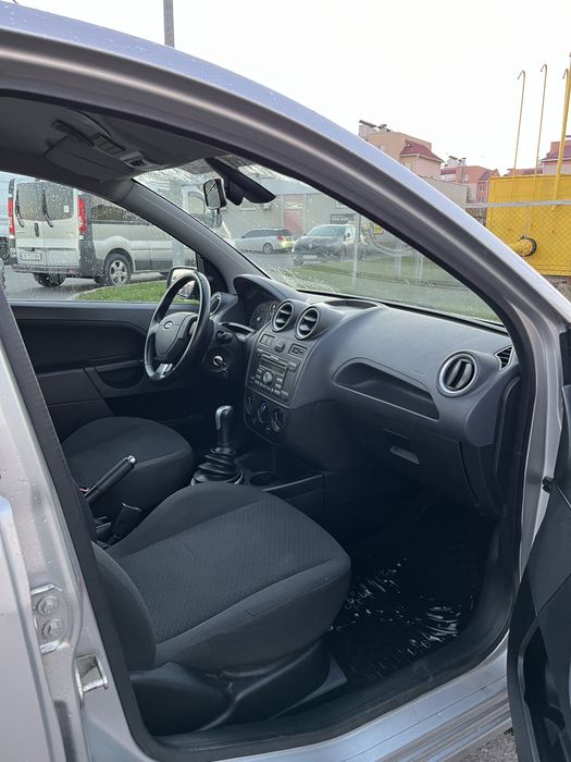 Продам Ford Fiesta