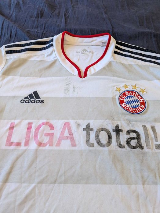 Camisola suplente Bayern Munique 2010/11 - Camisola vintage autêntica