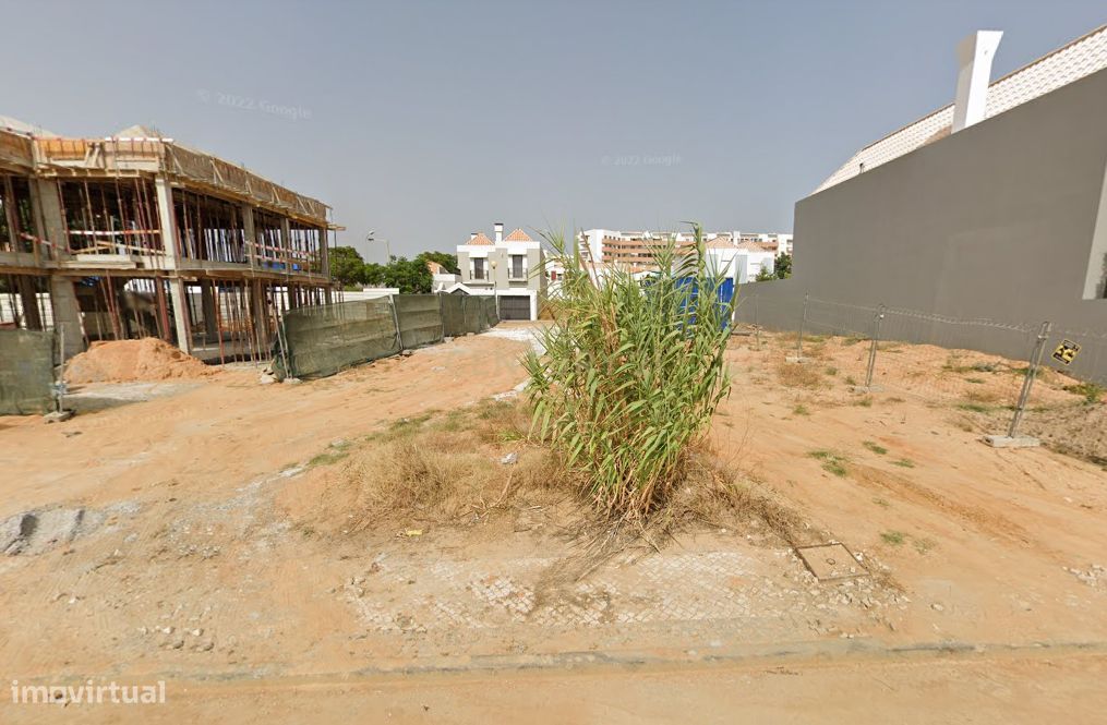 Lote na Urbanização Horta das Figuras com 224m2 para construção de mor