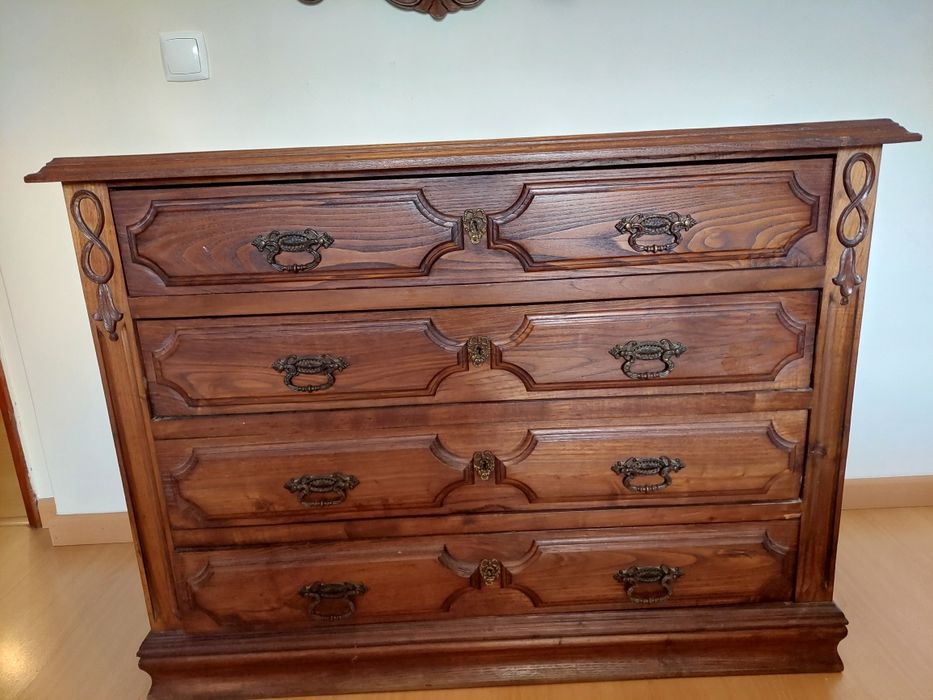 Para desocupar rapidamente! Mobília de quarto antiga