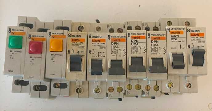 Disjuntores diversos . diversas marcas