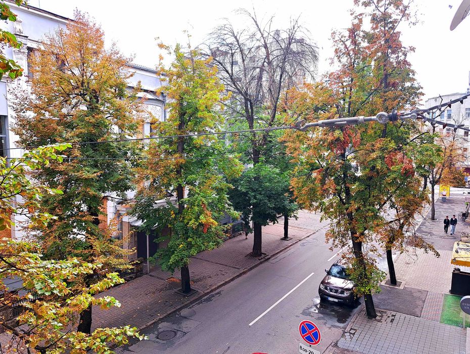 Центр! Смарагдова студія на Дарвіна , біля метро, ТРЦ Никольский