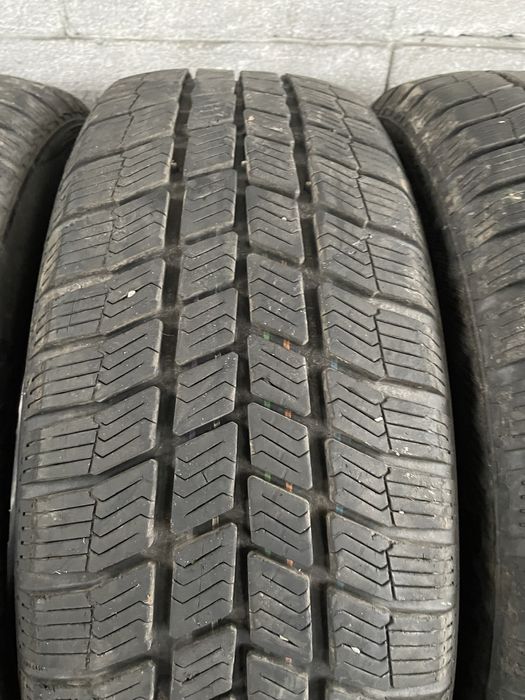 Шини резина 185/60/15 r15 Barum комплект зимні