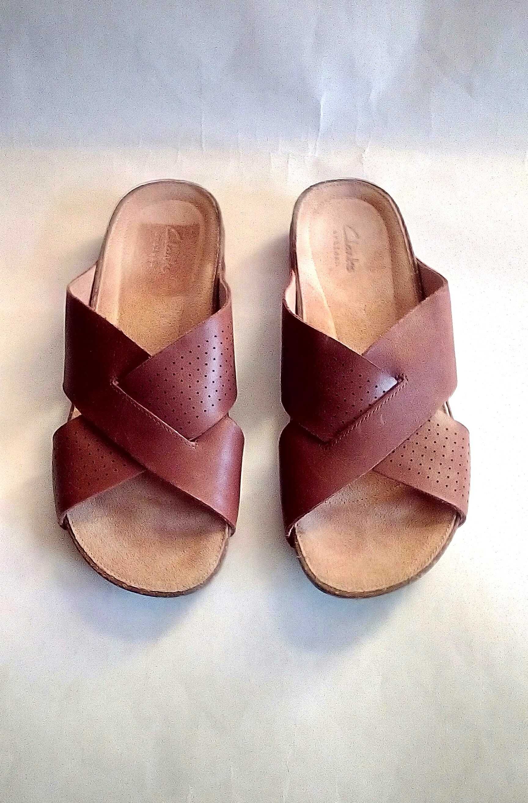 Klapki skórzane Clarks 39,5 skóra naturalna