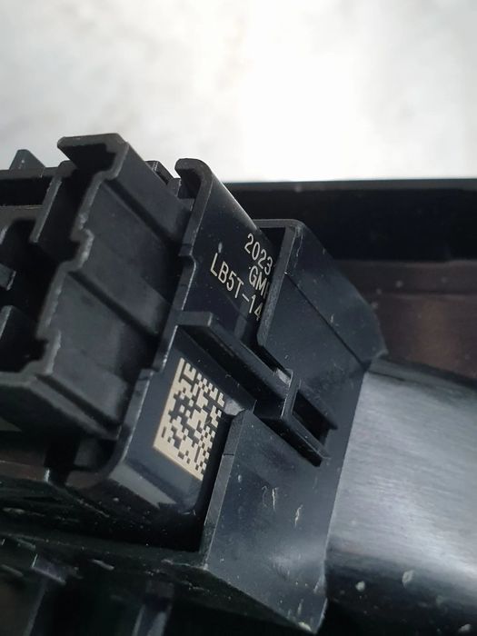 Comando / botão / interruptor vidros trás esquerdo FORD Kuga III (DFK)