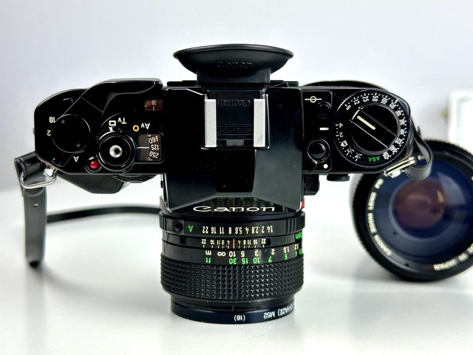 Canon A‑1 + FD 50 mm f/1.4 + FD 70–210 mm f/4 – pełny zestaw analogowy