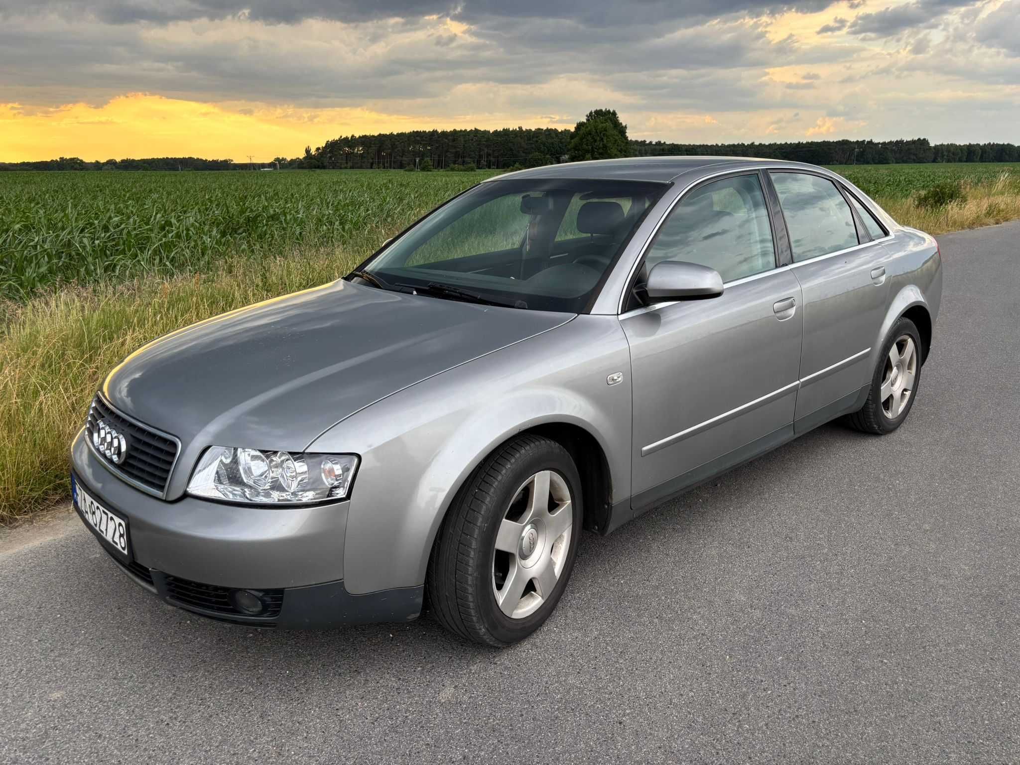 Audi A4 B6 2002r 2.0B + LPG , skrzynia manual