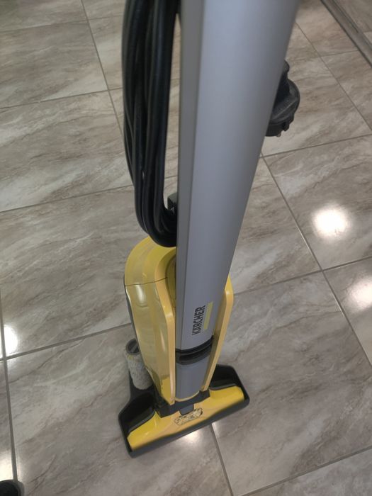 Пилосос мийний KARCHER FC 5 як новий