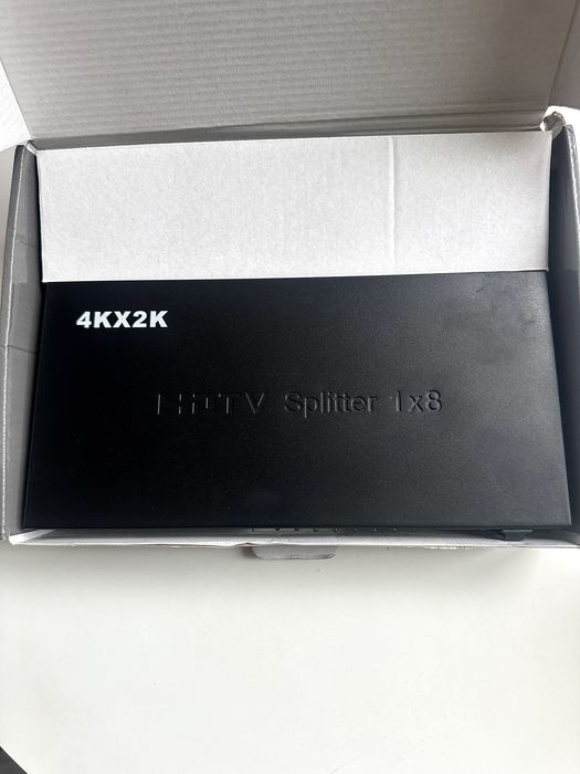 HDMI спліттер 1x8 4K — ділить сигнал на 8 виходів