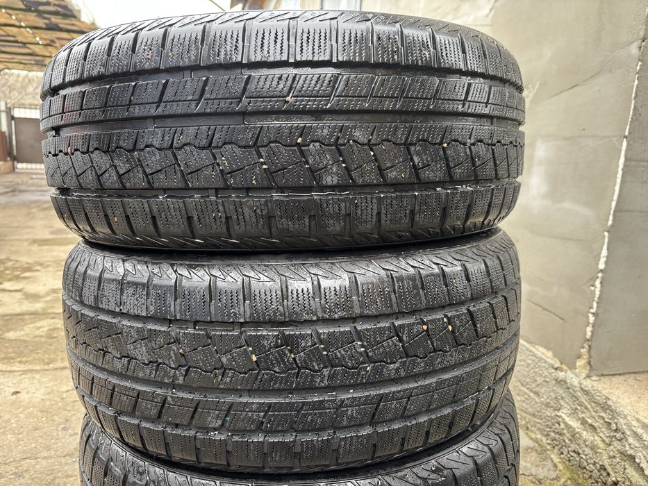 Продам шини зимові