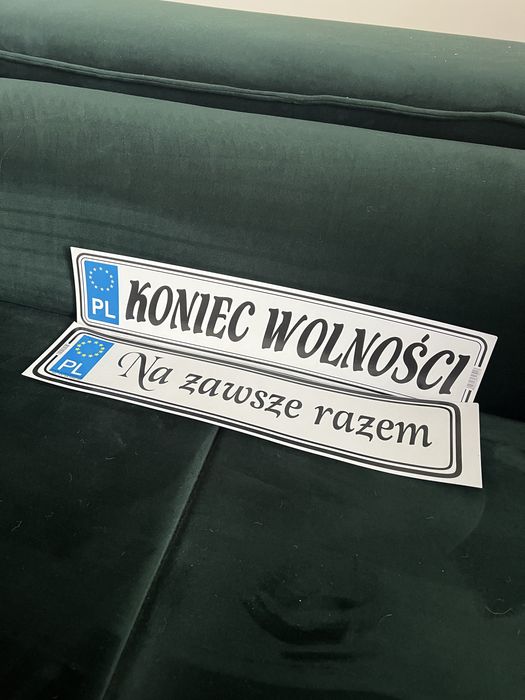 Zestaw na wesele wieszaki szlafroki pudełka na listy obrączki tablice