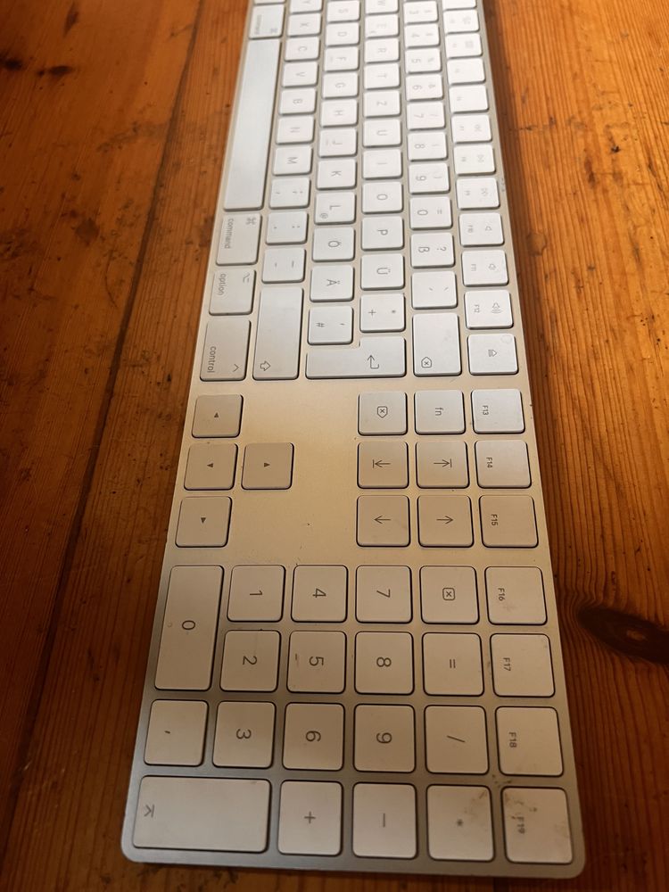 Apple magic keyboard z num lockiem