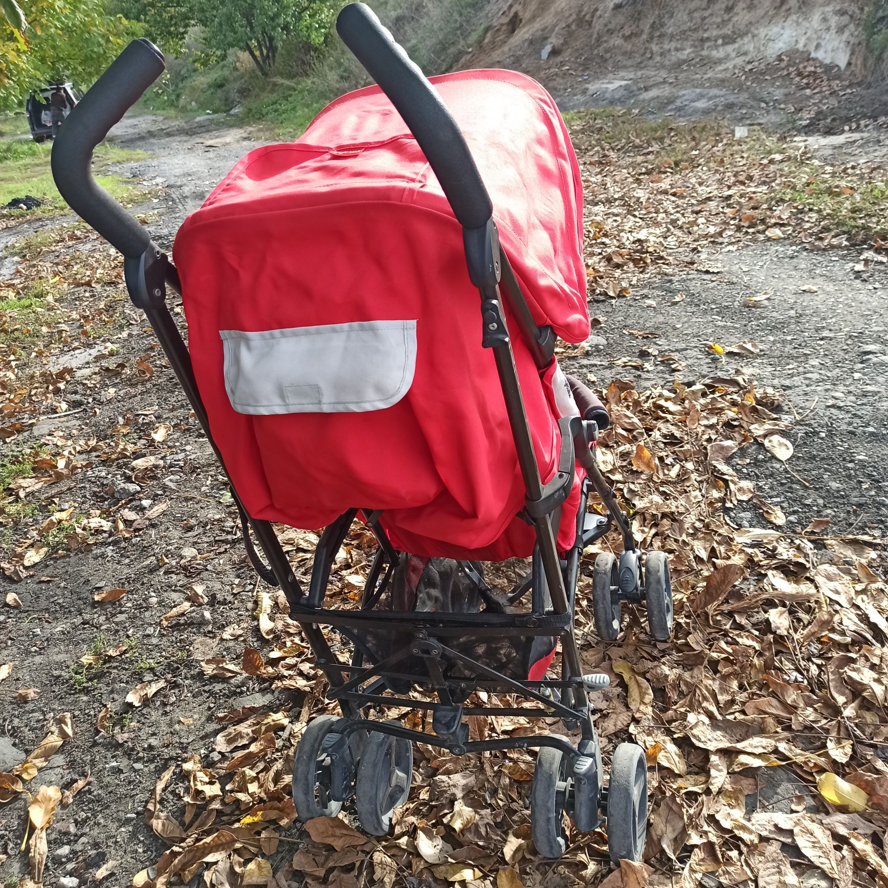 Фирменная детская прогулочная коляска-трость Inglesina Trip Red