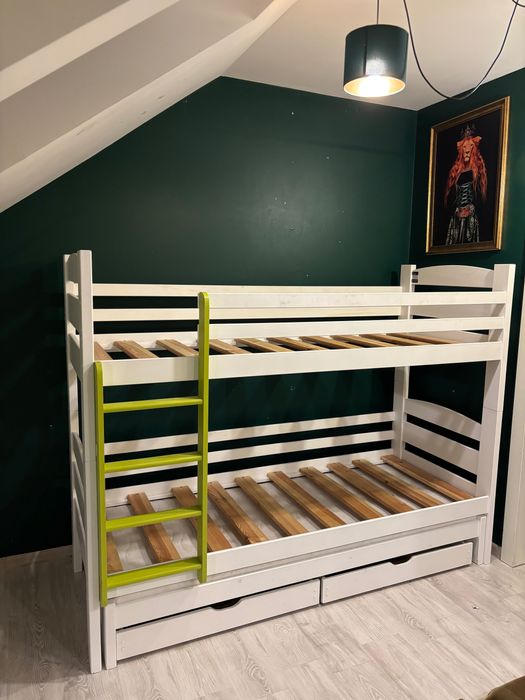 Łóżko piętrowe drewniane