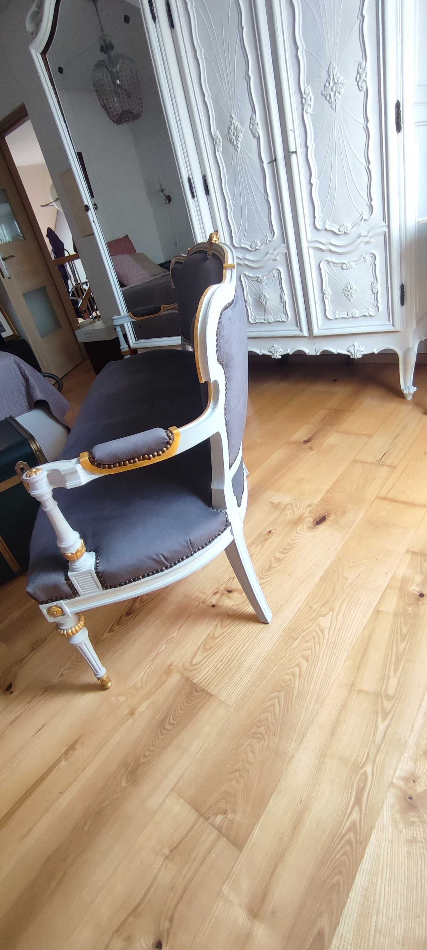 Sofa w stylu weneckim