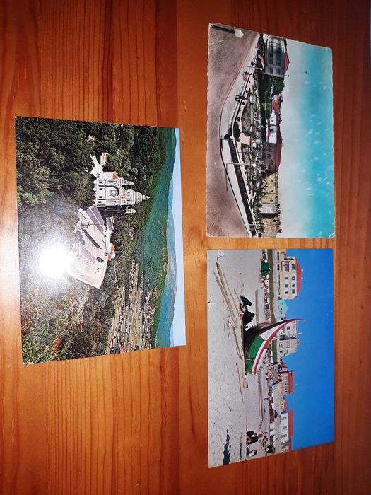 Conjunto de 21 postais de Vilas e Cidades de Portugal