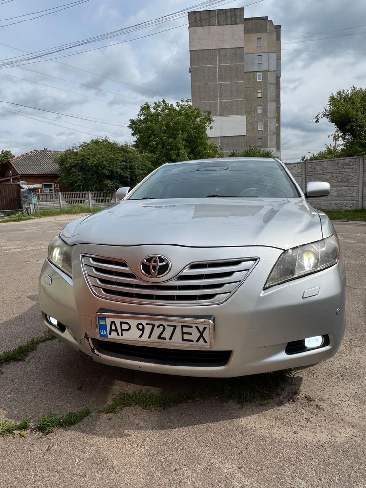 Продам Toyota Camry 3,5