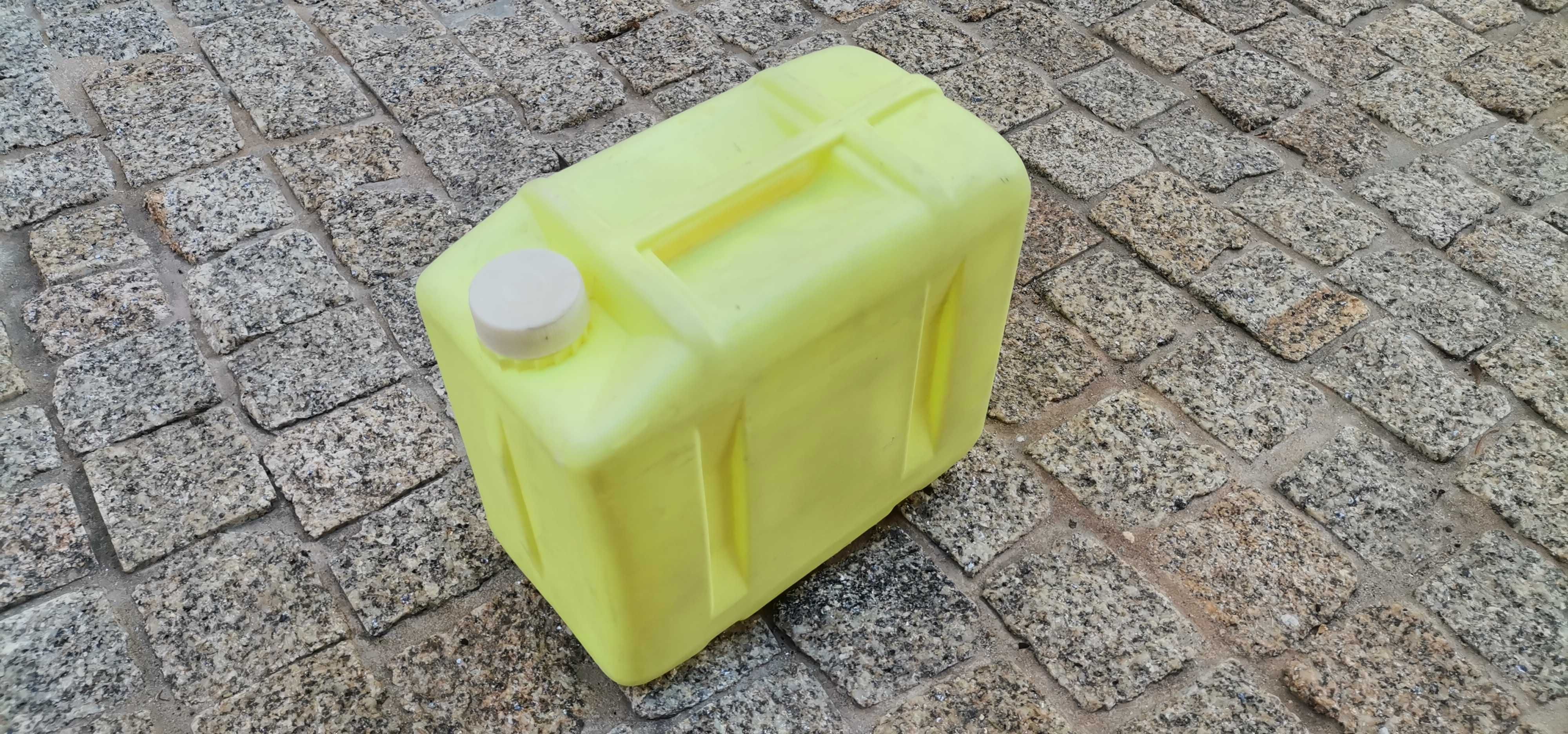 Jerrycan Shell vintage