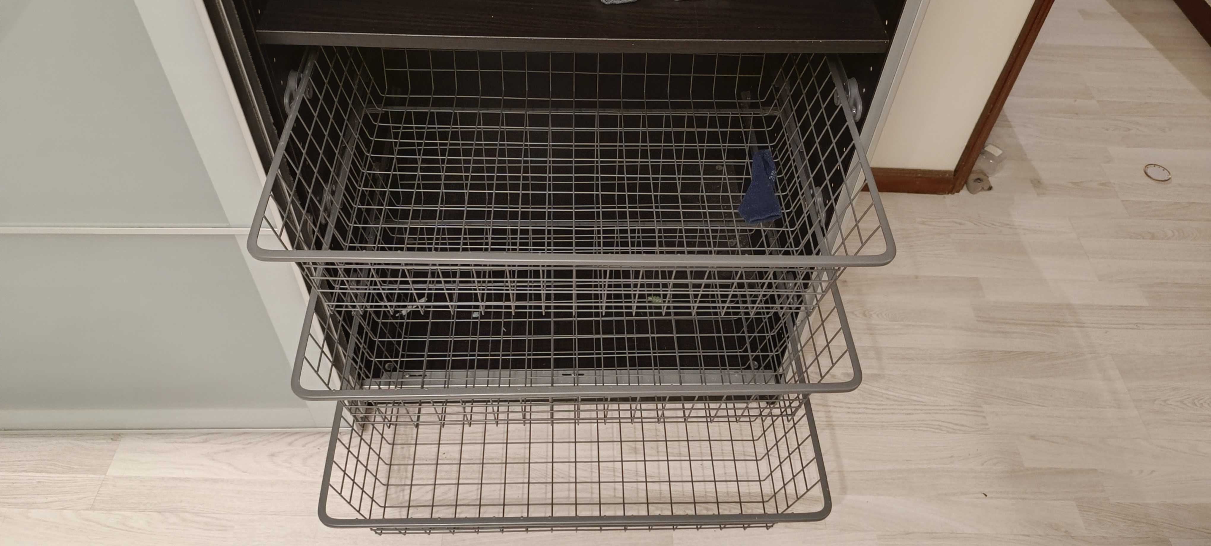 Roupeiro Pax / Mehamn IKEA usado com apenas uma montagem