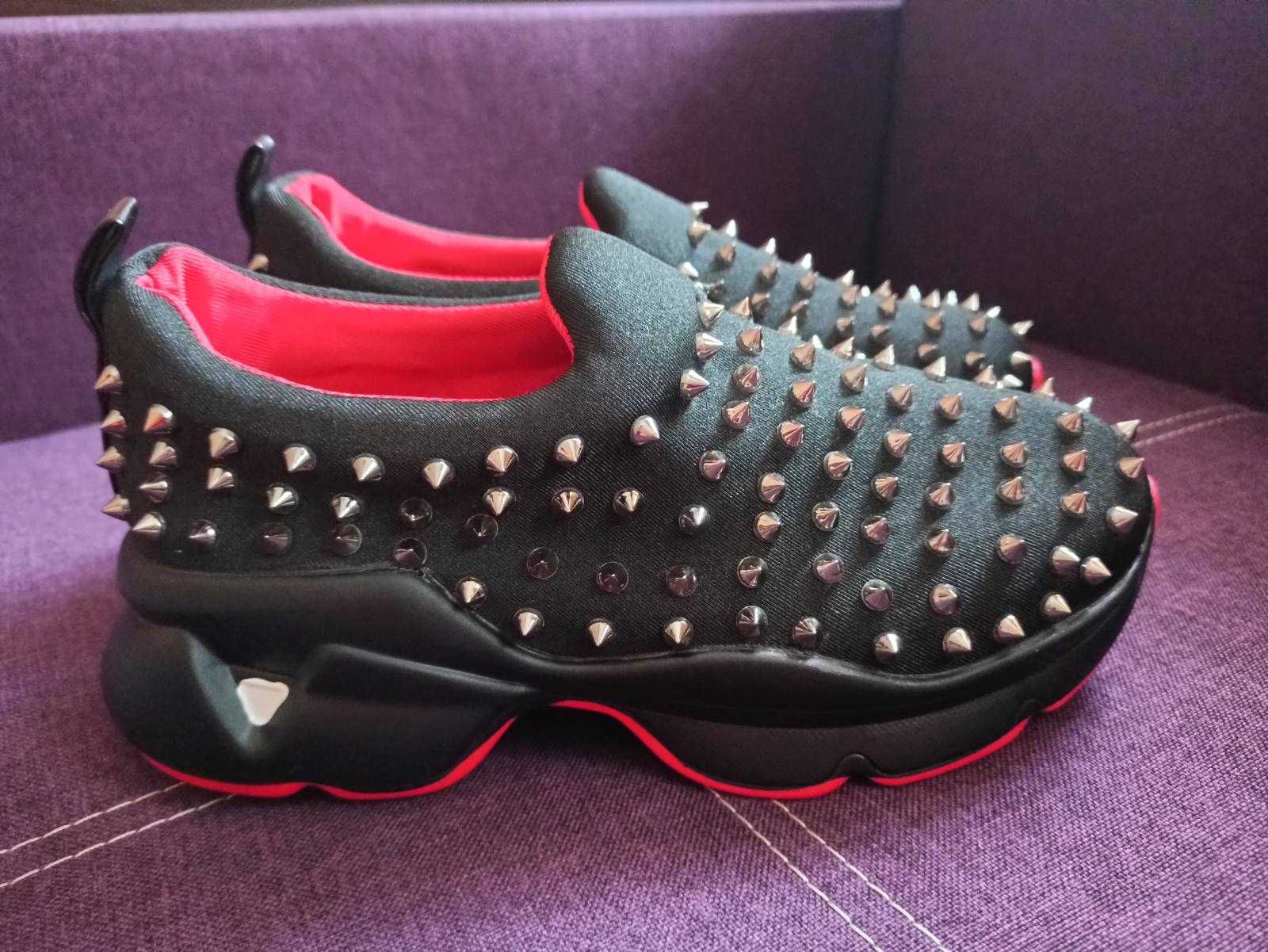 Кроссовки louboutin з шипами