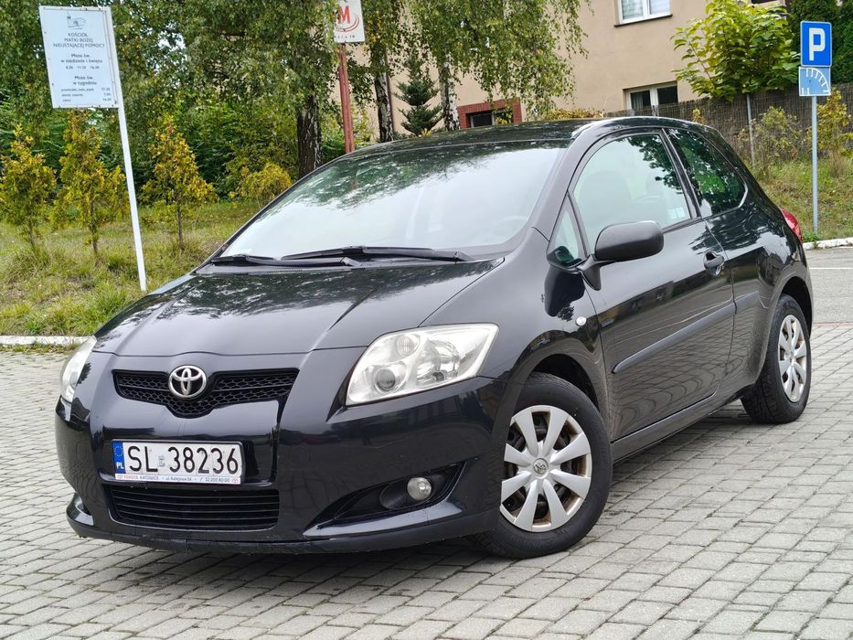 Toyota Auris 1.4 D-4D 90KM * 6 Biegów * Sprawna KLIMATYZACJA *