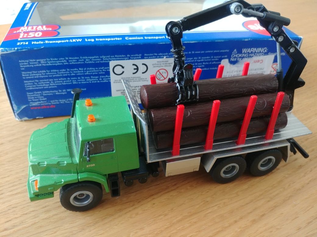 Siku dwa modele Mercedes-Benz Zetros do drewna 2714 i kontener 3546