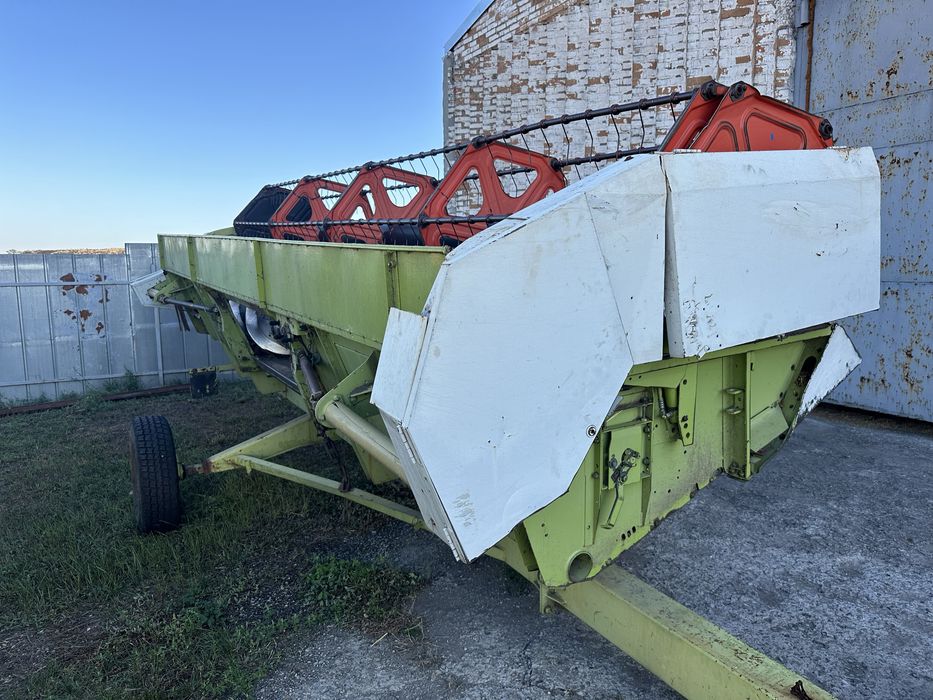 Комбайн Claas MEGA 208