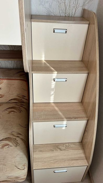 Ліжко двуярусне двоповерхове чердак дитяче доросле диван