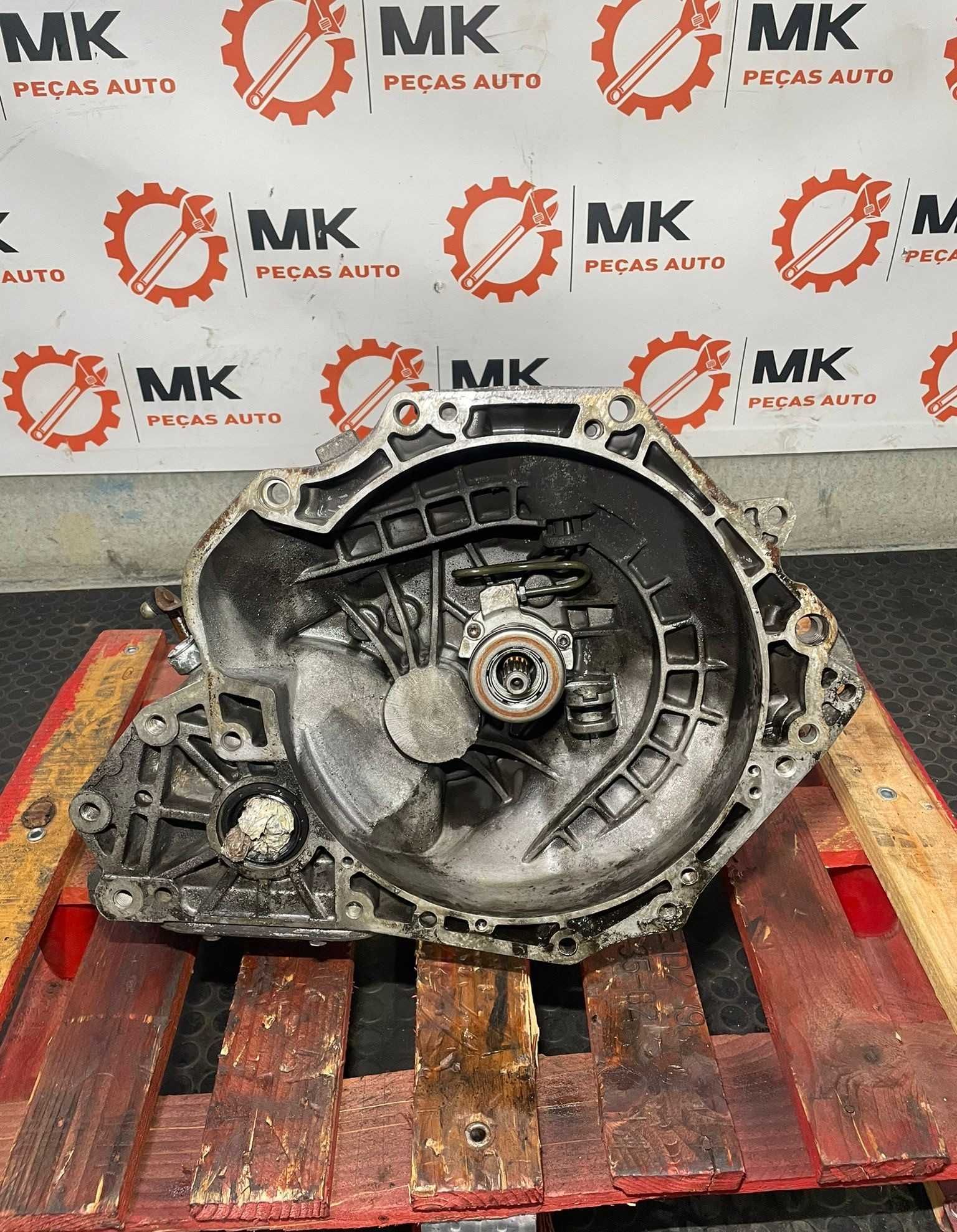 Caixa de velocidades Opel Corsa D/Astra/Meriva 1.4i (A14XER)
