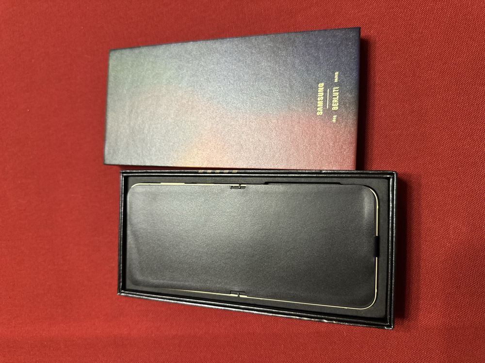 Samsung galaxy z flip 6 olympic edition