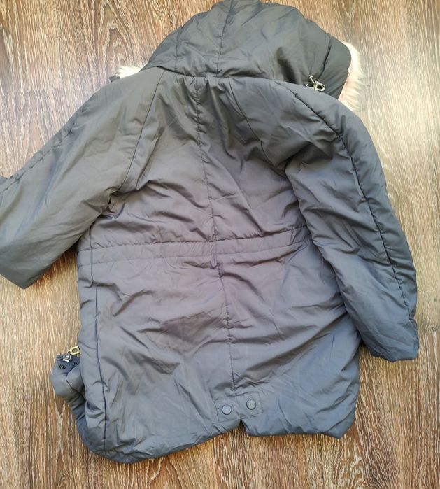 Зимова тепла куртка для дівчинки на зріст 140 - 146 см