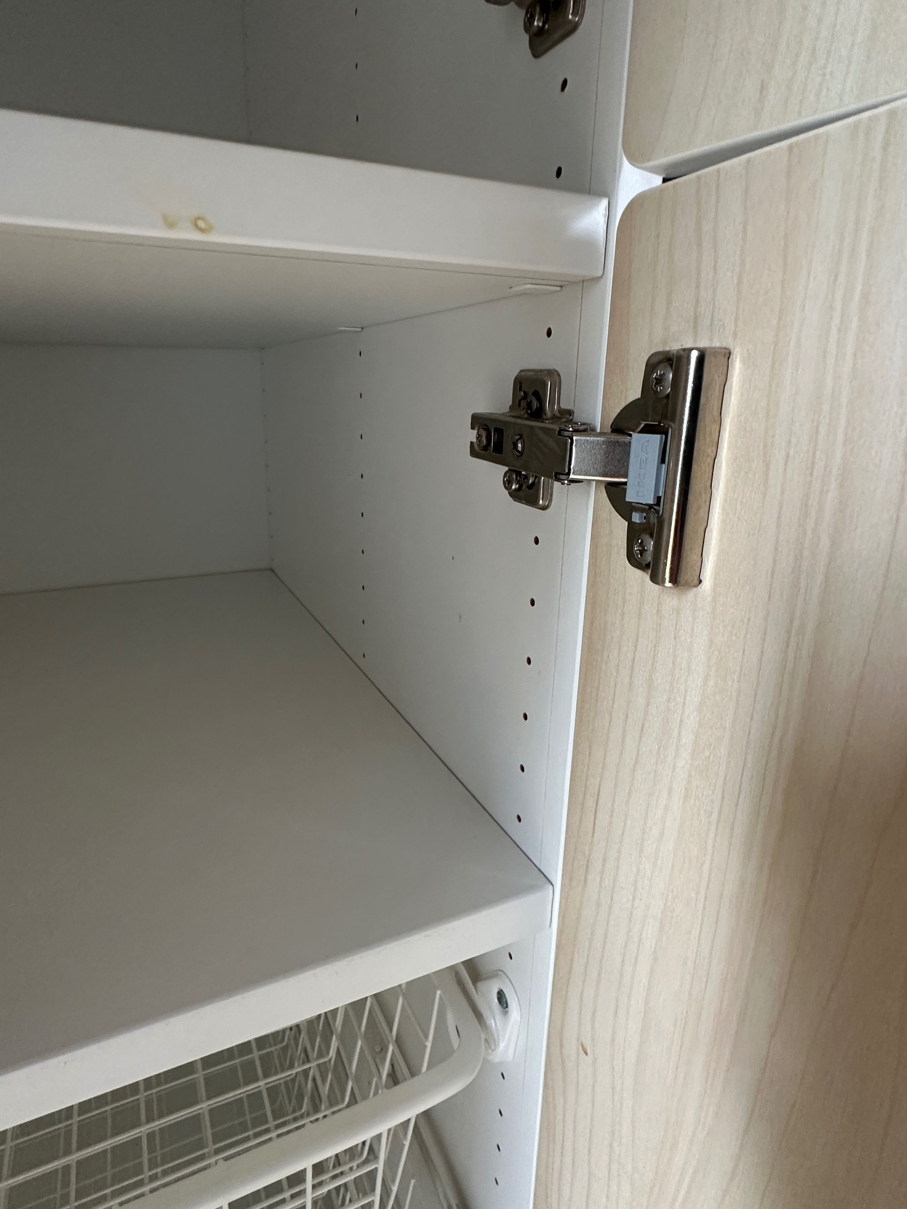 2 szafy IKEA do pokoju dziecięcego SMASTAD