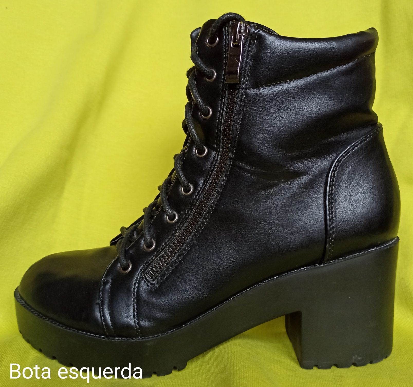 Botas pretas Mandarina